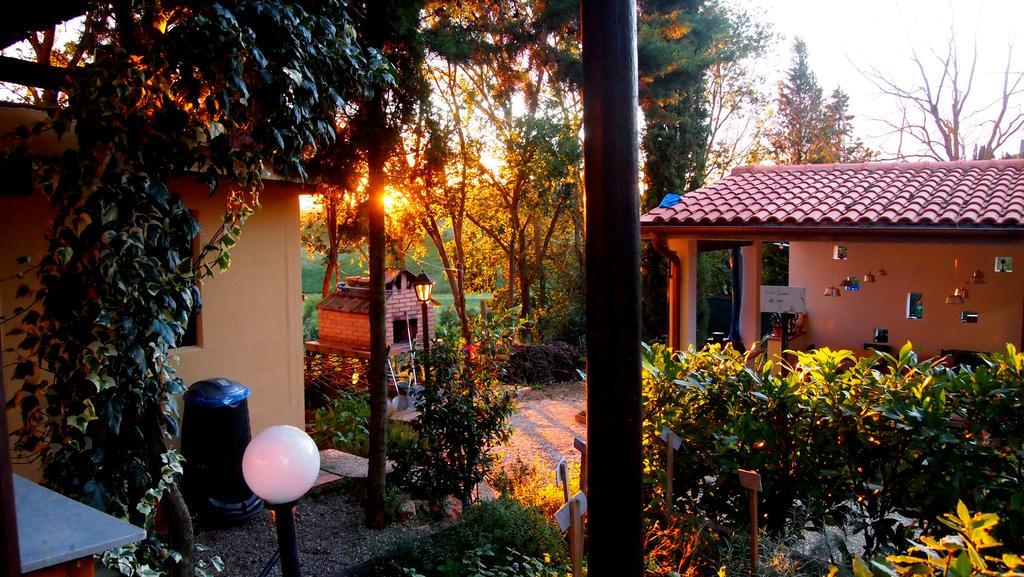 Agriturismo La Terra Valiano Ngoại thất bức ảnh